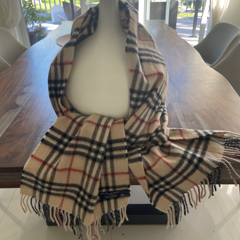 Burberry 100% Cashmere Scarf Excellent Condition